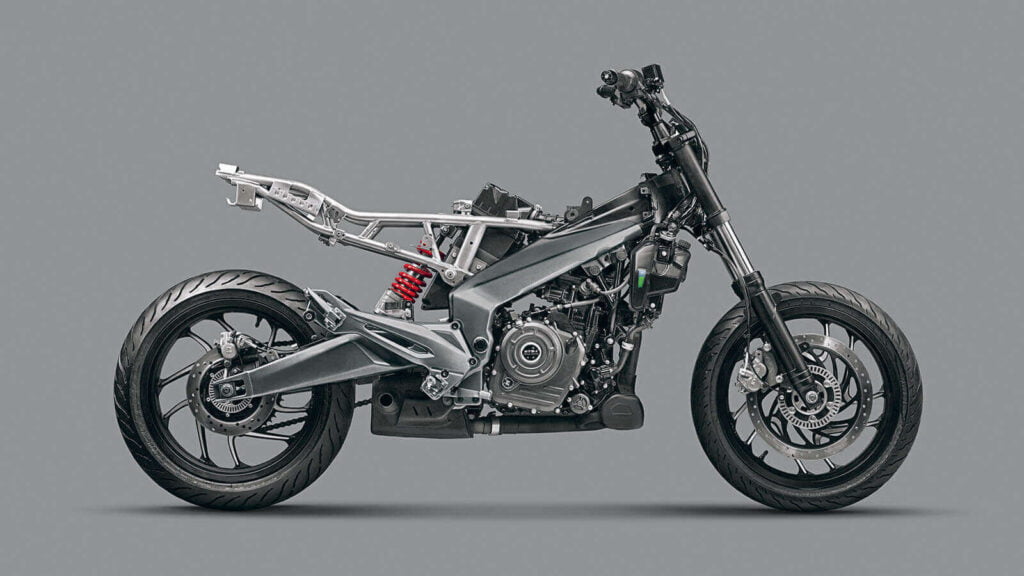 Bajaj Dominar 400 BS6 ergonomics