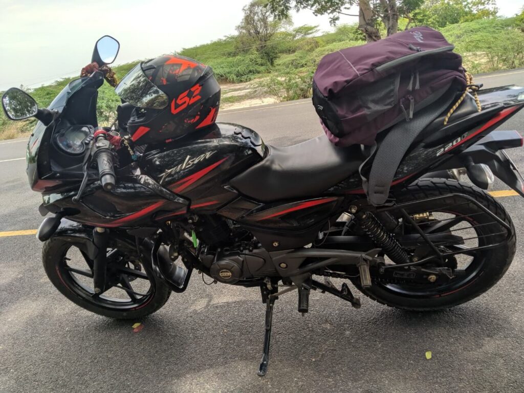Bajaj Pulsar 220F Ownership Review By Manish Kumar Sinsinwar
