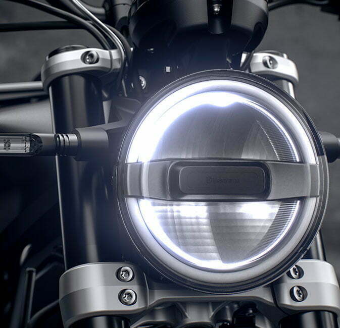 Husqvarna Svartpilen 250 headlight